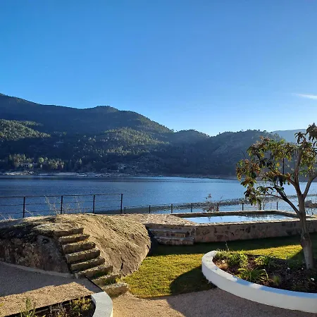 Casa Junto Al Pantano De Burguillo El Tiemblo