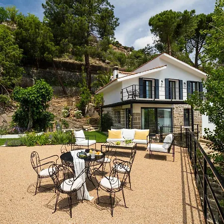Casa Junto Al Pantano De Burguillo *